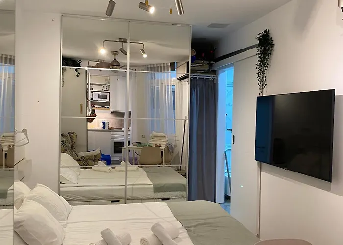 Sombrita Del Sol Studio Interior